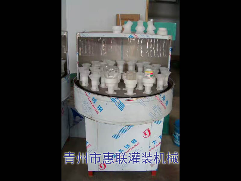 洗瓶機是用于玻璃瓶、塑料瓶等清洗的專用設備